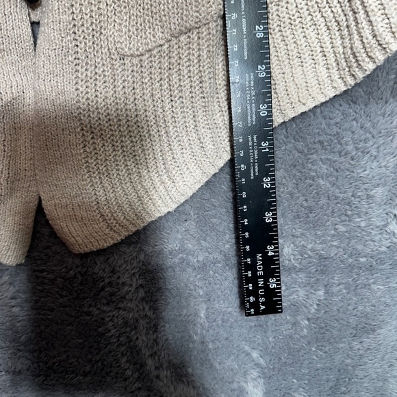 SHEIN Women’s Cardigan Sweater Size L Beige Toggle Closure Pockets Long Sleeve - Picture 3 of 7